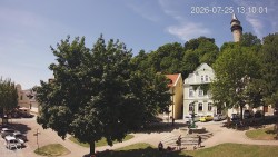 Náměstí, Hrad a Trůba