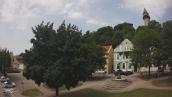 Náměstí, Hrad a Trůba