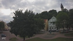 Náměstí, Hrad a Trůba