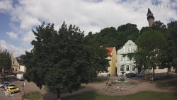 Náměstí, Hrad a Trůba