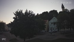 Náměstí, Hrad a Trůba
