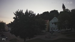 Náměstí, Hrad a Trůba