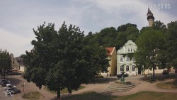 Náměstí, Hrad a Trůba