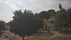 Náměstí, Hrad a Trůba