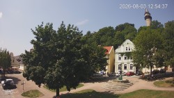 Náměstí, Hrad a Trůba
