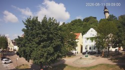 Náměstí, Hrad a Trůba