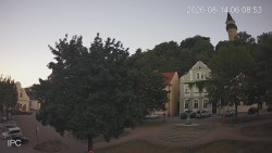 Náměstí, Hrad a Trůba