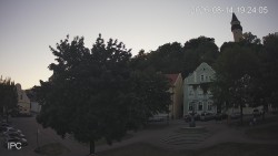 Náměstí, Hrad a Trůba