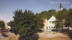 Náměstí, Hrad a Trůba