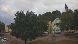 Náměstí, Hrad a Trůba