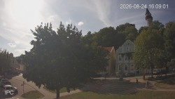 Náměstí, Hrad a Trůba