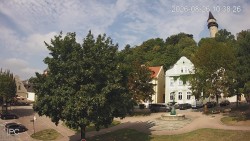 Náměstí, Hrad a Trůba