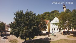 Náměstí, Hrad a Trůba