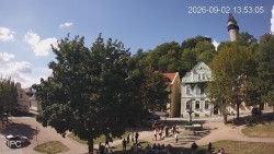 Náměstí, Hrad a Trůba