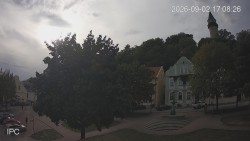 Náměstí, Hrad a Trůba