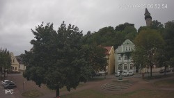 Náměstí, Hrad a Trůba