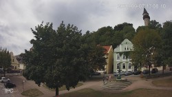 Náměstí, Hrad a Trůba