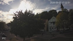 Náměstí, Hrad a Trůba