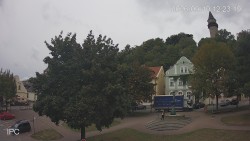 Náměstí, Hrad a Trůba