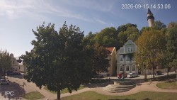 Náměstí, Hrad a Trůba