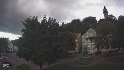 Náměstí, Hrad a Trůba