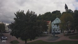Náměstí, Hrad a Trůba