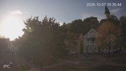 Náměstí, Hrad a Trůba