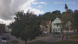 Náměstí, Hrad a Trůba