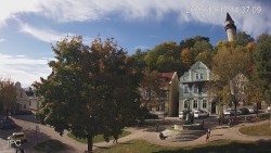 Náměstí, Hrad a Trůba
