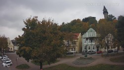 Náměstí, Hrad a Trůba