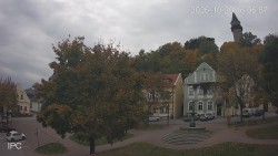 Náměstí, Hrad a Trůba