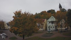 Náměstí, Hrad a Trůba