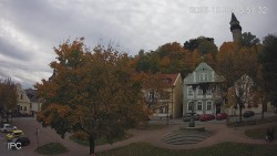Náměstí, Hrad a Trůba