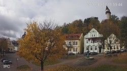 Náměstí, Hrad a Trůba
