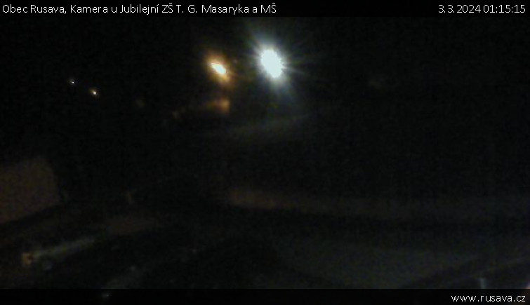 Ski Areál Rusava - Kamera u Jubilejní ZŠ T. G. Masaryka a MŠ - 3.3.2024 v 01:15