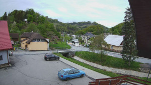 Obec Rusava - Kamera u Jubilejní ZŠ T. G. Masaryka a MŠ - 16.4.2024 v 06:00 Obec Rusava - Kamera u Jubilejní ZŠ T. G. Masaryka a MŠ - 16.4.2024 v 06:00