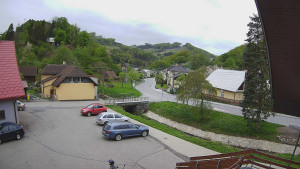 Obec Rusava - Kamera u Jubilejní ZŠ T. G. Masaryka a MŠ - 16.4.2024 v 11:00 Obec Rusava - Kamera u Jubilejní ZŠ T. G. Masaryka a MŠ - 16.4.2024 v 11:00