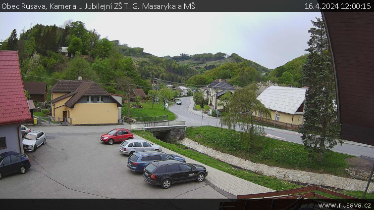 Obec Rusava - Kamera u Jubilejní ZŠ T. G. Masaryka a MŠ - 16.4.2024 v 12:00 Obec Rusava - Kamera u Jubilejní ZŠ T. G. Masaryka a MŠ - 16.4.2024 v 12:00