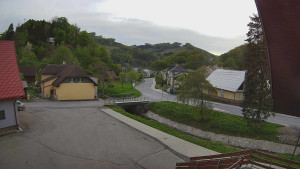 Obec Rusava - Kamera u Jubilejní ZŠ T. G. Masaryka a MŠ - 16.4.2024 v 18:00 Obec Rusava - Kamera u Jubilejní ZŠ T. G. Masaryka a MŠ - 16.4.2024 v 18:00