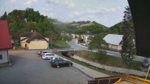 Obec Rusava - Kamera u Jubilejní ZŠ T. G. Masaryka a MŠ - 2.5.2025 v 05:00 Obec Rusava - Kamera u Jubilejní ZŠ T. G. Masaryka a MŠ - 2.5.2025 v 05:00