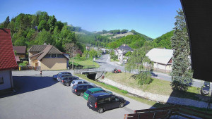 Obec Rusava - Kamera u Jubilejní ZŠ T. G. Masaryka a MŠ - 2.5.2025 v 09:00 Obec Rusava - Kamera u Jubilejní ZŠ T. G. Masaryka a MŠ - 2.5.2025 v 09:00