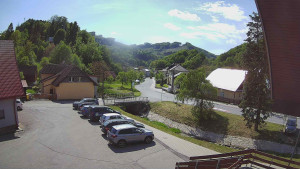 Obec Rusava - Kamera u Jubilejní ZŠ T. G. Masaryka a MŠ - 2.5.2025 v 15:00 Obec Rusava - Kamera u Jubilejní ZŠ T. G. Masaryka a MŠ - 2.5.2025 v 15:00