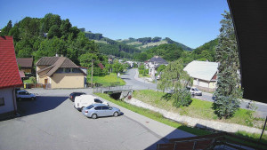 Obec Rusava - Kamera u Jubilejní ZŠ T. G. Masaryka a MŠ - 14.6.2025 v 09:00 Obec Rusava - Kamera u Jubilejní ZŠ T. G. Masaryka a MŠ - 14.6.2025 v 09:00