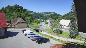 Obec Rusava - Kamera u Jubilejní ZŠ T. G. Masaryka a MŠ - 14.6.2025 v 10:00 Obec Rusava - Kamera u Jubilejní ZŠ T. G. Masaryka a MŠ - 14.6.2025 v 10:00