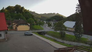 Obec Rusava - Kamera u Jubilejní ZŠ T. G. Masaryka a MŠ - 14.6.2025 v 20:00 Obec Rusava - Kamera u Jubilejní ZŠ T. G. Masaryka a MŠ - 14.6.2025 v 20:00