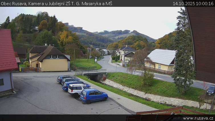 Obec Rusava - Kamera u Jubilejní ZŠ T. G. Masaryka a MŠ - 14.10.2025 v 10:00 Obec Rusava - Kamera u Jubilejní ZŠ T. G. Masaryka a MŠ - 14.10.2025 v 10:00