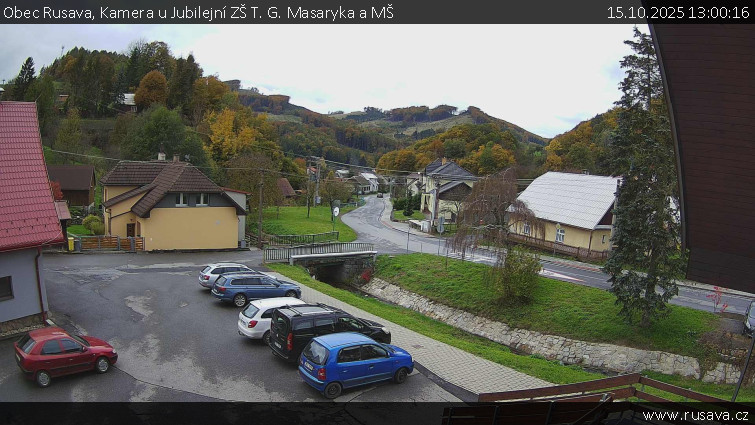 Obec Rusava - Kamera u Jubilejní ZŠ T. G. Masaryka a MŠ - 15.10.2025 v 13:00 Obec Rusava - Kamera u Jubilejní ZŠ T. G. Masaryka a MŠ - 15.10.2025 v 13:00
