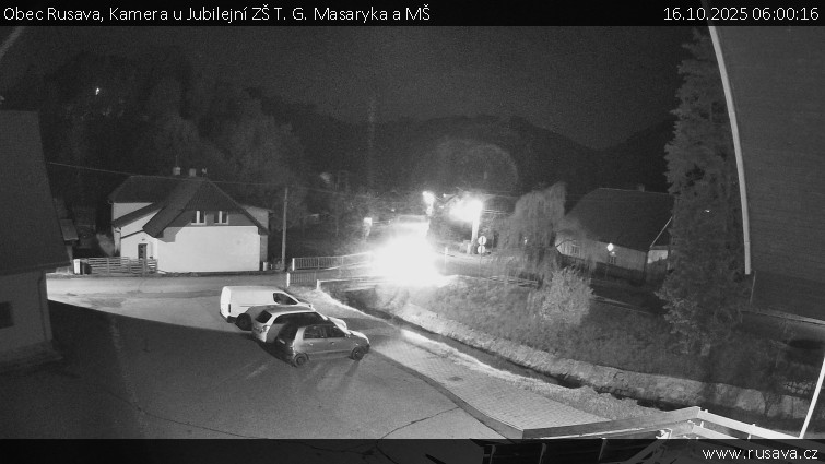 Obec Rusava - Kamera u Jubilejní ZŠ T. G. Masaryka a MŠ - 16.10.2025 v 06:00 Obec Rusava - Kamera u Jubilejní ZŠ T. G. Masaryka a MŠ - 16.10.2025 v 06:00