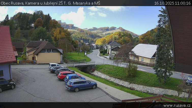Obec Rusava - Kamera u Jubilejní ZŠ T. G. Masaryka a MŠ - 16.10.2025 v 11:00 Obec Rusava - Kamera u Jubilejní ZŠ T. G. Masaryka a MŠ - 16.10.2025 v 11:00
