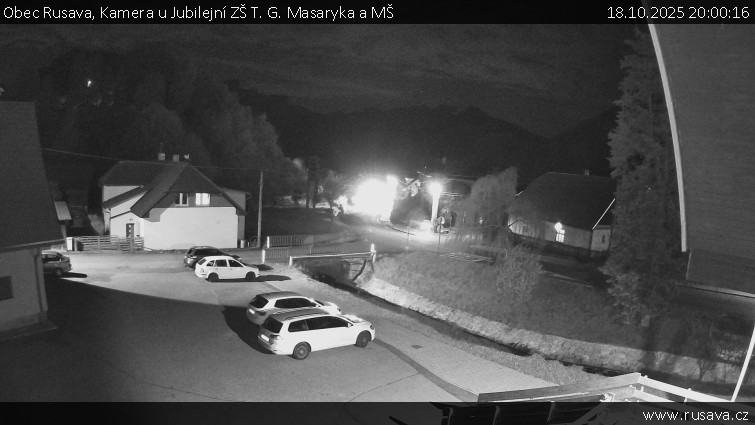 Obec Rusava - Kamera u Jubilejní ZŠ T. G. Masaryka a MŠ - 18.10.2025 v 20:00 Obec Rusava - Kamera u Jubilejní ZŠ T. G. Masaryka a MŠ - 18.10.2025 v 20:00